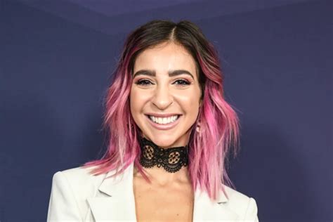 Gabbie Hanna Biography, Age, Height, Husband, Net。